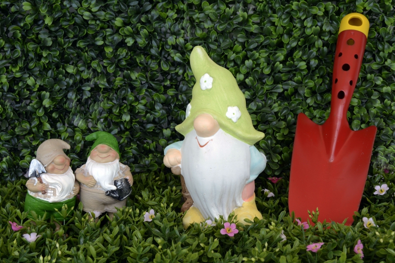 sasu-CUEBRIS-min_garden-gnome-1404358